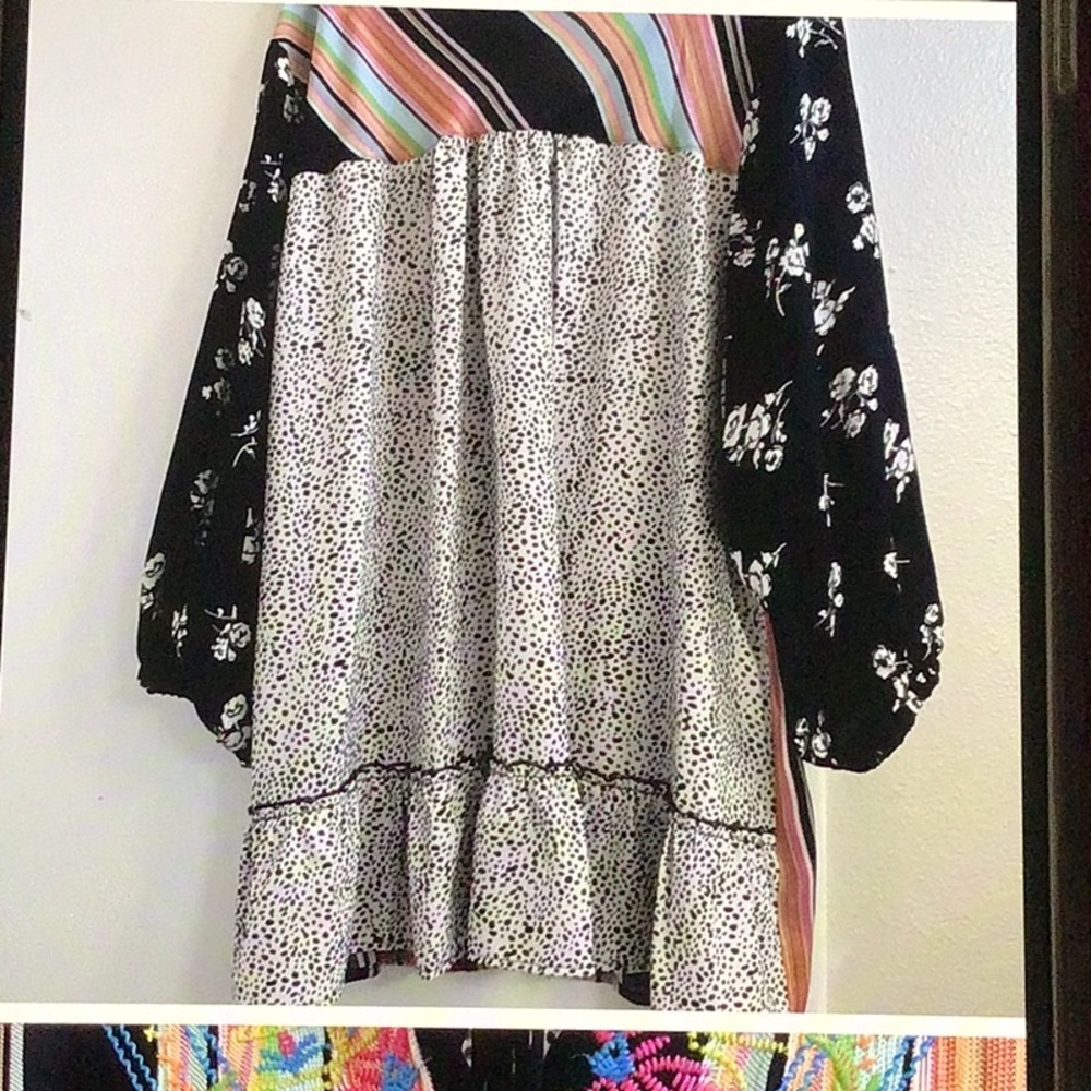 CALESAS. BLOUSE - Picture 2 of 8